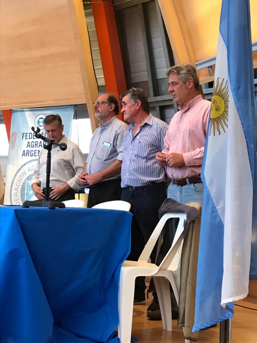 CARSFEprensa's tweet photo. Junto a dirigentes de todo el país, desde CARSFE participamos este sábado 5 de marzo en la Asamblea de la Comisión de Enlace que se realizó en Alcorta. Se analizaron las necesidades y problemáticas de los productores agropecuarios delineándose acciones futuras.  #CARSFE #Alcorta https://t.co/yFnQOGExce