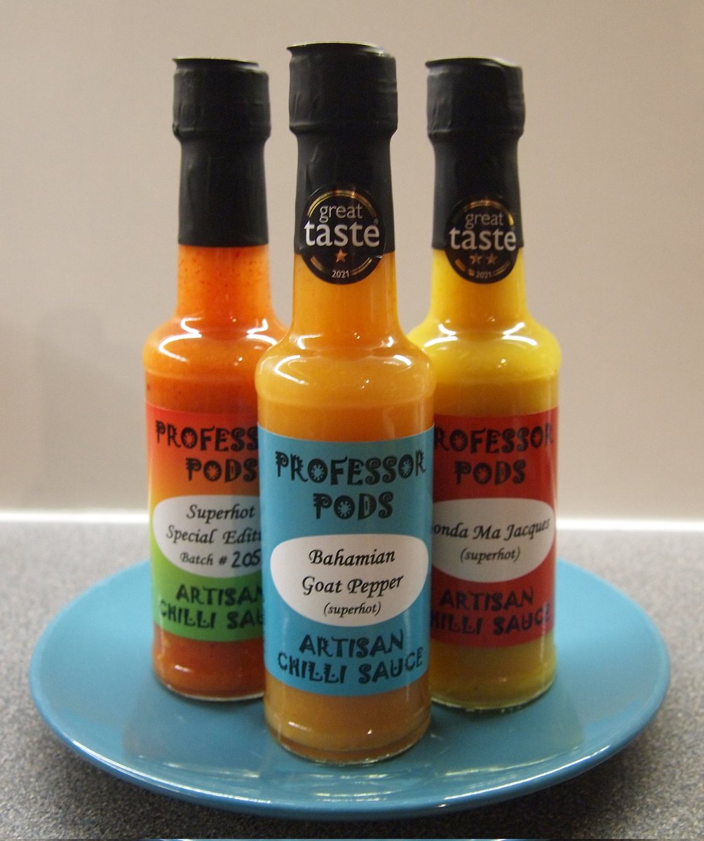 I'd like to give a quick shoutout to @ProfessorPods today, since I'm thoroughly enjoying all three of these rare pepper sauces but will only be able to review the one