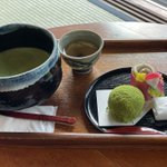 ツイートに含まれる画像