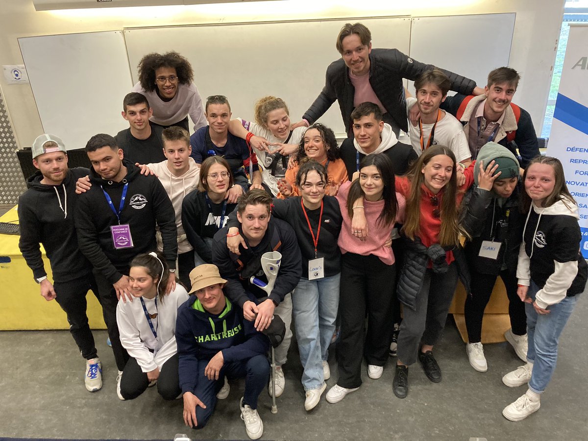 ANESTAPS's tweet photo. [ #CongrèsANESTAPS 👥]

Clap de fin sur le 46ème Congrès de l’ANESTAPS !

🤝 Un grand bravo au @Bdestapsgre et leurs bénévoles pour l’organisation de cet événement ! https://t.co/p1EUdxUJpd