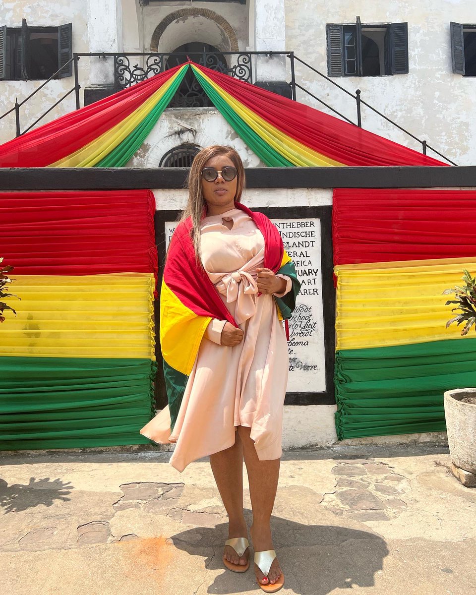 Bridget_Otoo's tweet photo. I came to slay beotchez #GhanaAt65 #ElminaCastle #TheNextTVStar https://t.co/KQRDMgZonm