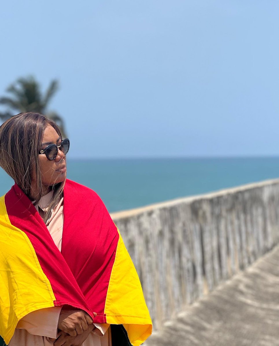 Bridget_Otoo's tweet photo. I came to slay beotchez #GhanaAt65 #ElminaCastle #TheNextTVStar https://t.co/KQRDMgZonm