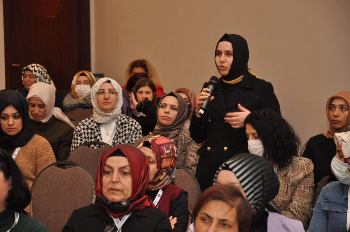 Eğitim-Bir-Sen Kadınlar Komisyonu teşkilat toplantımızda, teskilatımızın kadın lider kadrosu alanda karşılaşılan sıkıntıları, çözümü beklenen sorunları ve talepleri dile getiriyor.

 #ÖrgütlüKadınGüçlüToplum