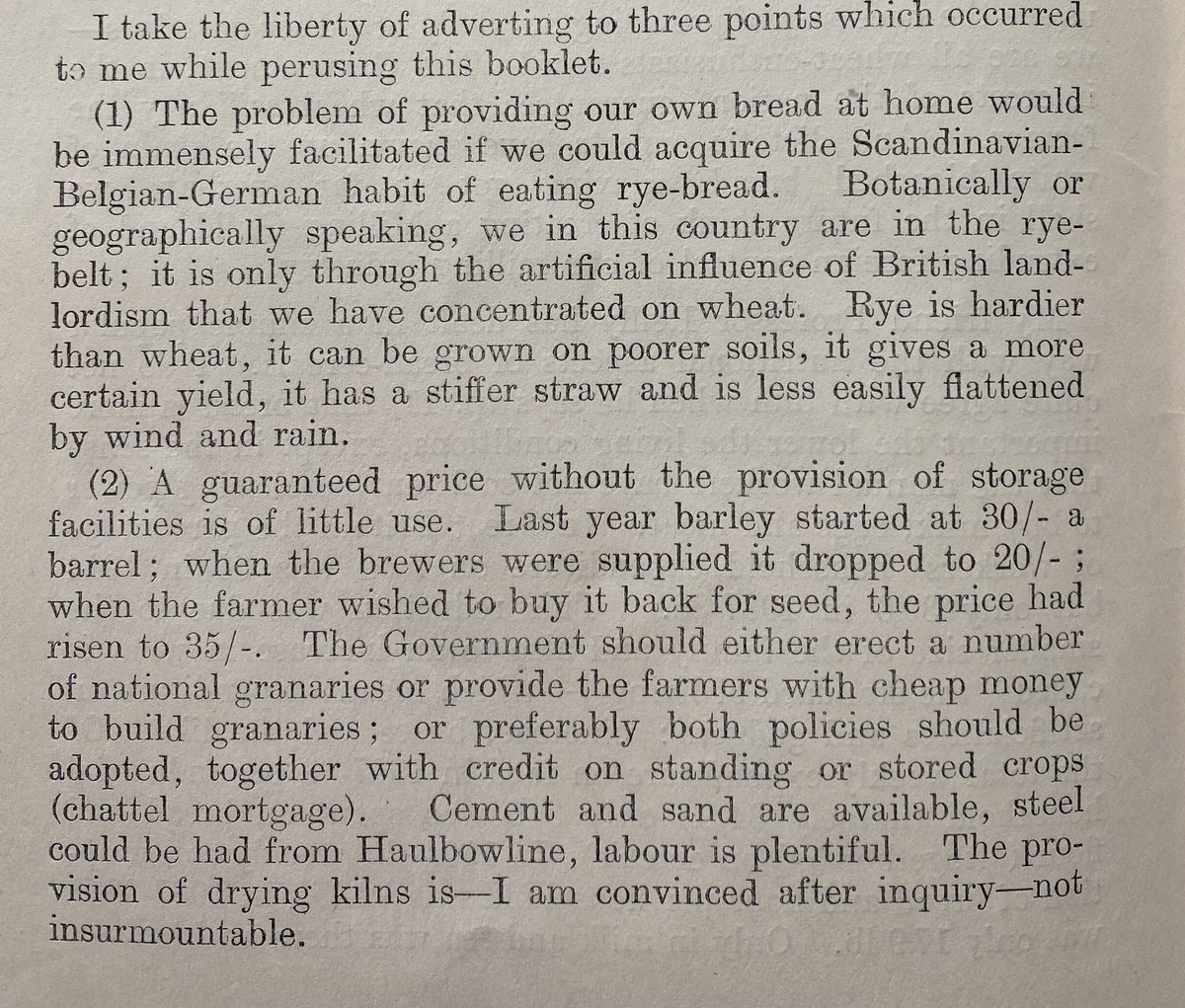 Irish_Cookbooks's tweet photo. Emerging discussion re grain shortage brought me back to this from 1941, with an afterword by Prof O’Rahilly of UCC. Mrs Wrenne keeps it local with her Muskerry Buns. https://t.co/Q2cxGJJa2F