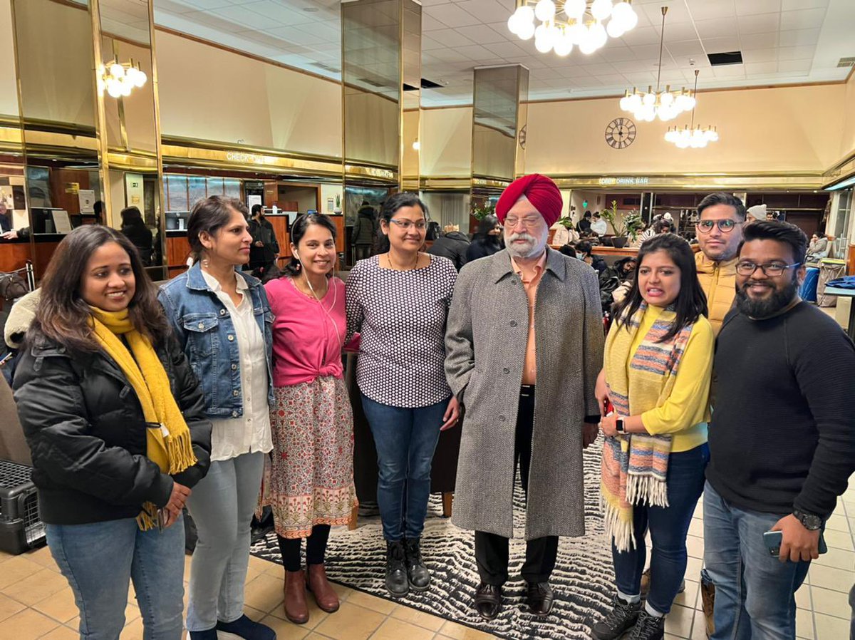 HardeepSPuri's tweet photo. Service Before Self

More than 70 volunteers of @Sewa_Intl in Hungary, joined by 200 more from across Europe, have assisted in #OperationGanga. They have helped in evacuation of over 30,000 students of 
different nationalities from Ukraine so far. 
The world indeed is one family. https://t.co/1pcNk2aKqf