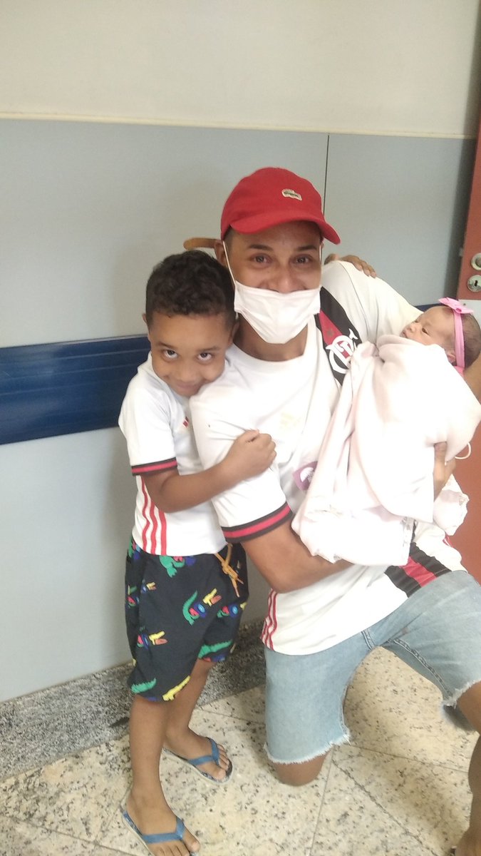 BJMILGOL's tweet photo. Eu vou lutar e fazer o que for possível pra ver vocês bem. Vocês são a minha vida! ❤️
Amo vocês bujãozinho e bujãozinha ❤️ https://t.co/9zPVvqtRmG