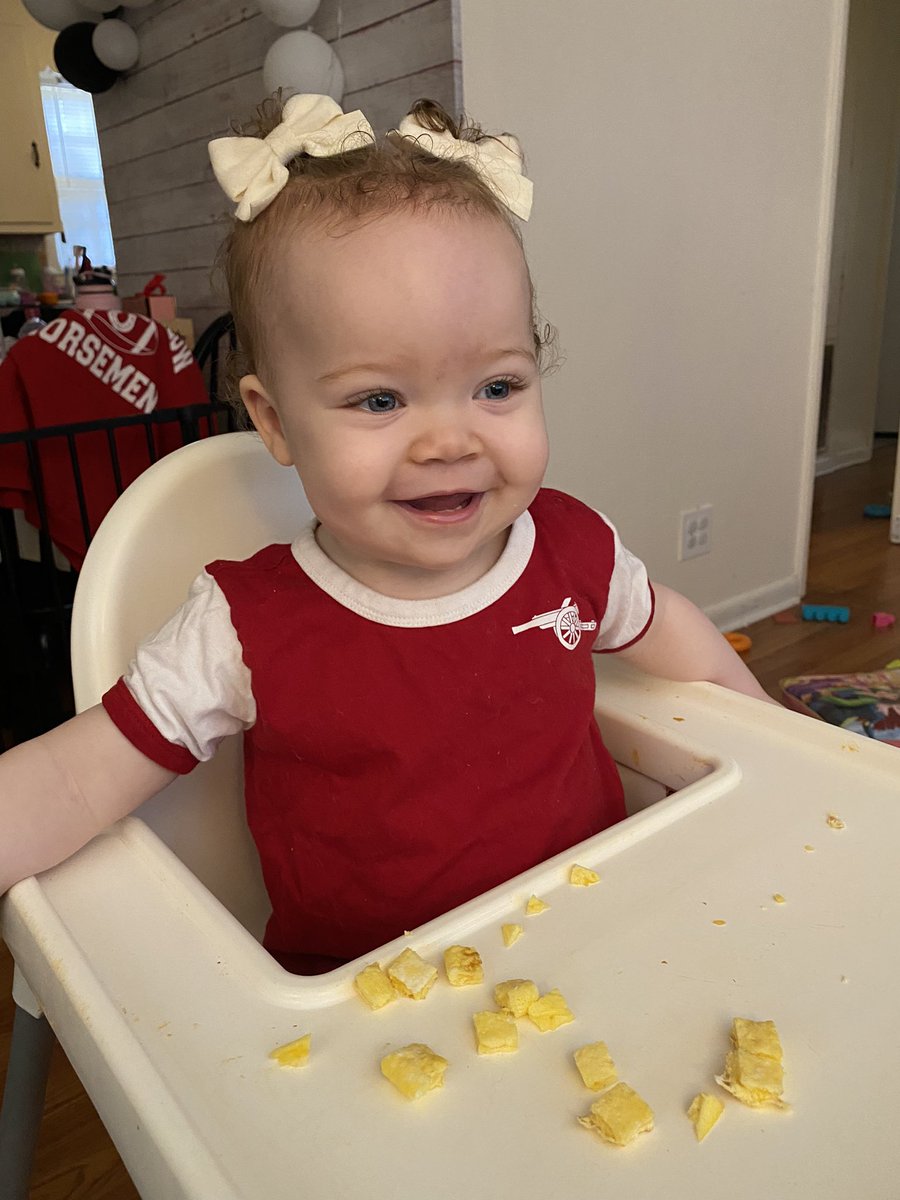 AlexandraMaee's tweet photo. SJ is ready to beat Watford but first, breakfast ❤️ #myPLMorning #ARSWAT #arsenal #PremierLeague @NBCSportsSoccer https://t.co/f6z01E8jo4