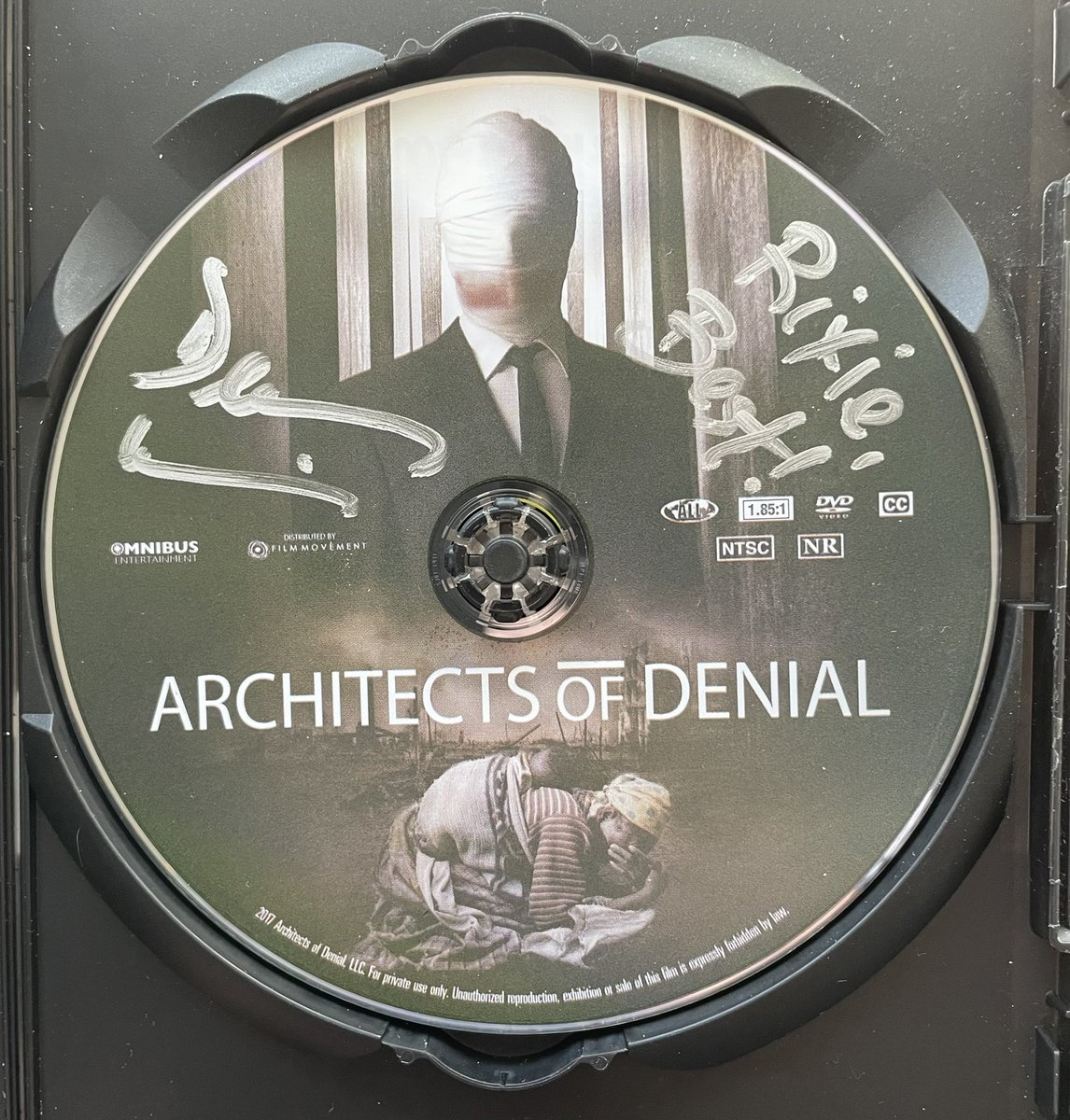 Rixie Ray tweet media