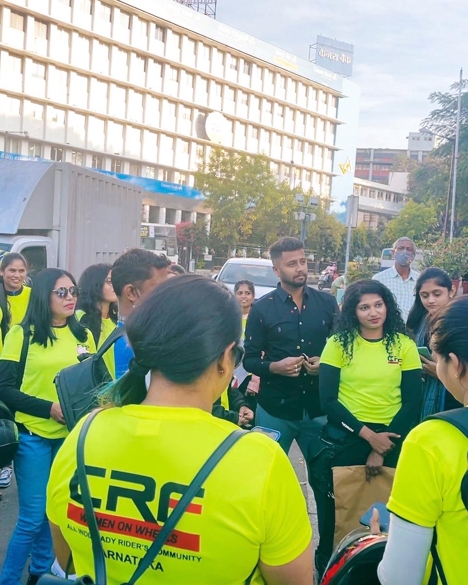 iamArjunMS's tweet photo. As part of the Karnataka State Motorists Association, participated in 'Women Bikers Rally' held at Town Hall today on the occasion of 'International Women's Day'.

#InternationalWomensDay #WomensDay2022 #WomensDay #IWD2022 #arjunms #nonpolitician #bengaluru #Bangalore https://t.co/x8brxCAZ7i