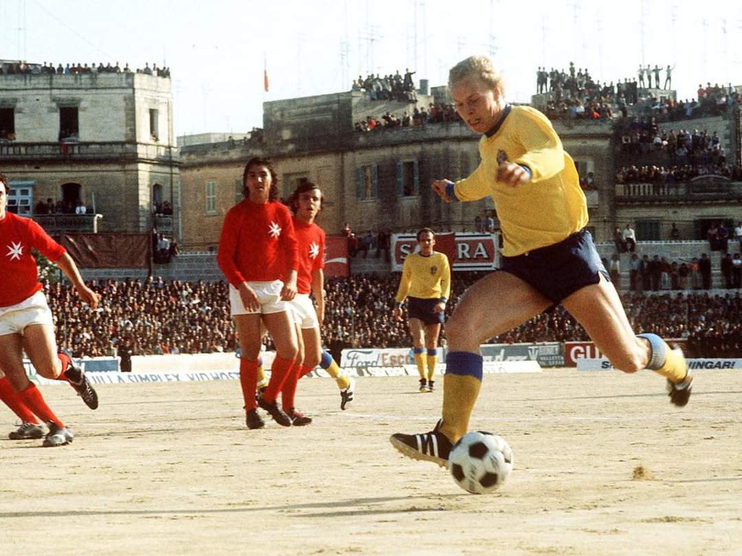 KodroMagazine's tweet photo. 📸 Malta contra Suecia en un partido clasificatorio para el Mundial, noviembre de 1973. https://t.co/3Va0gEg5eA