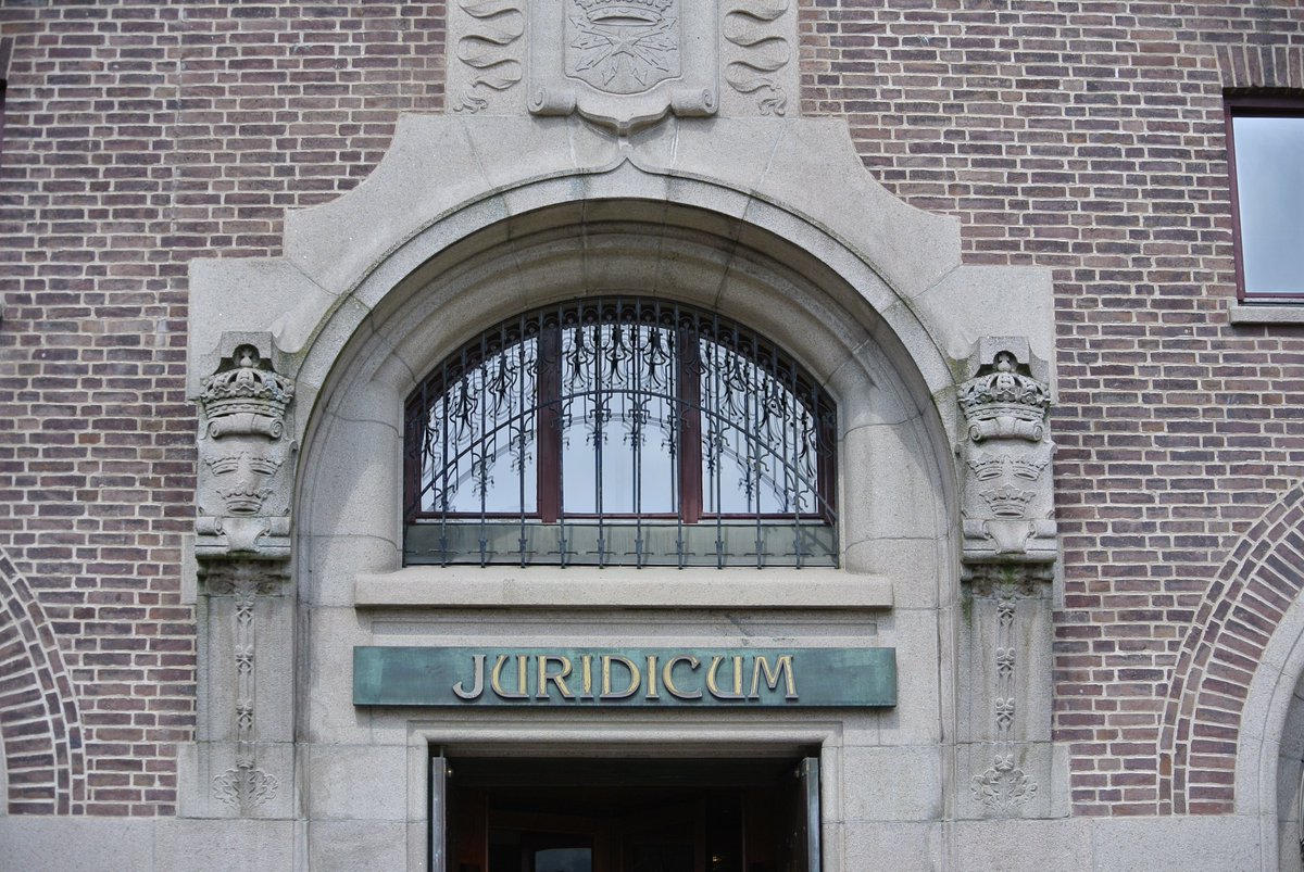 Law Fac at Lund Uni announces 2 post doc-vacancies in (1) international law and human rights lu.varbi.com/en/what:job/jo… and (2) quantum law lu.varbi.com/en/what:job/jo…. Appl deadline 28 April 2022