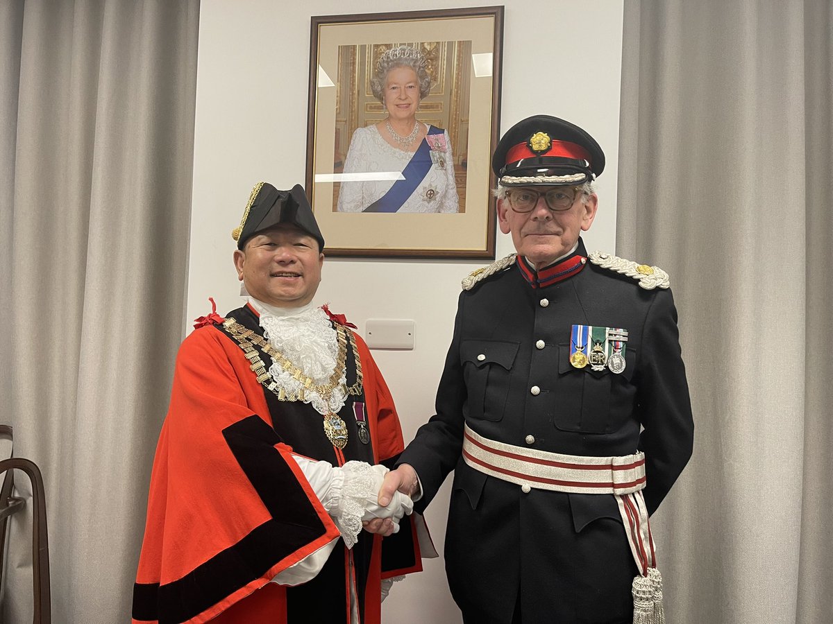 bishnug58's tweet photo. The #56thmayor hold a farewell tea party to out going DL on 1st March 2022 followed by Borough Council meeting. We wish him happy retired life. @tonylouki @Cllrsamiach @SeemaMalhotra1 @SamChristie99 https://t.co/0ZR1OPWw2L