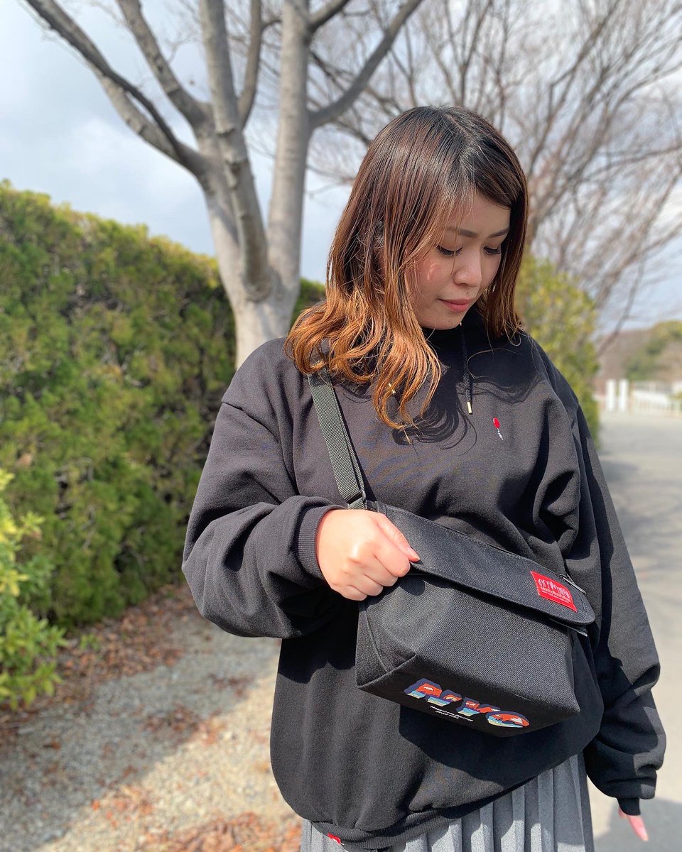 mp_expocity's tweet photo. 【Casual Messenger Bag NYC Print 2022SS】
⁡
number:#MP1603NYC22SS
Color: Black 
Price:¥9,680(tax in)
Size: 横29×高さ18×マチ11cm
Staff:156cm https://t.co/t8VGDm73h4
