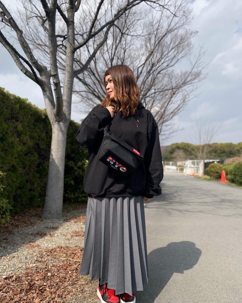 mp_expocity's tweet photo. 【Casual Messenger Bag NYC Print 2022SS】
⁡
number:#MP1603NYC22SS
Color: Black 
Price:¥9,680(tax in)
Size: 横29×高さ18×マチ11cm
Staff:156cm https://t.co/t8VGDm73h4