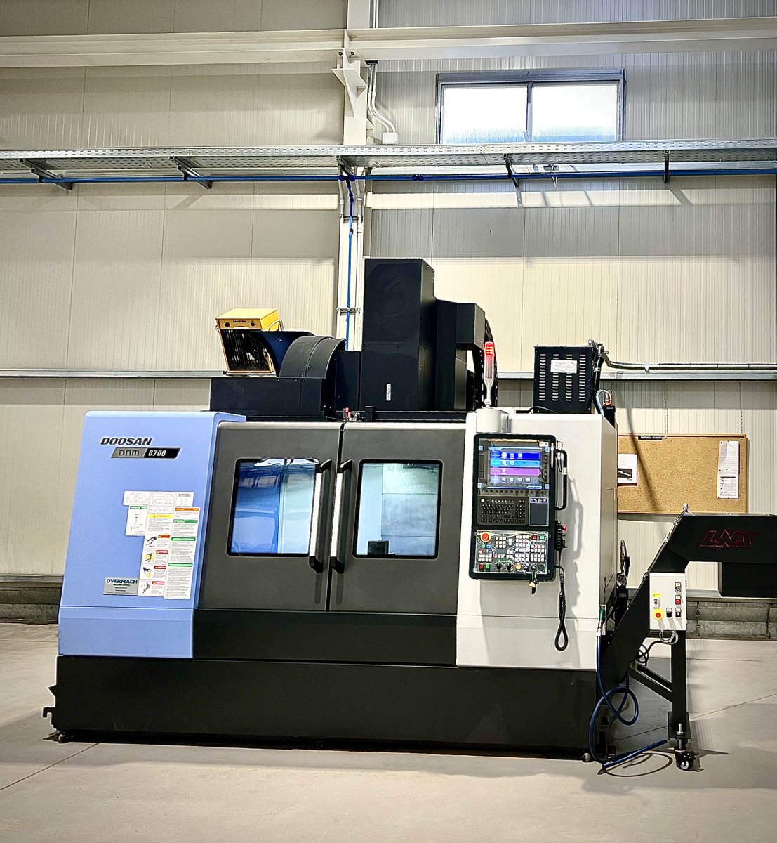 VedSRL's tweet photo. Siamo lieti di presentarvi il "Centro di Lavoro CNC" installato nella nostra nuova officina meccanica all’interno della raffineria Eni di Sannazzaro de' Burgondi.
Con l’arrivo di questa macchina rafforziamo il nostro impegno nel miglioramento della sicurezza nel lavoro.
#Safety https://t.co/BqvC6dK6DI