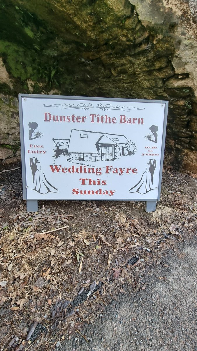 DunsterOrgUk's tweet photo. The Wedding Fayre at the Dunster Tithe Barn is running today from 10:30am!
Free entry and you get to meet all the experts to help with planning the big day!
#Dunster #dunstertithebarn #tithebarn #DunsterVillage #wedding #Somerset #Exmoor https://t.co/rsWY2GpJP6