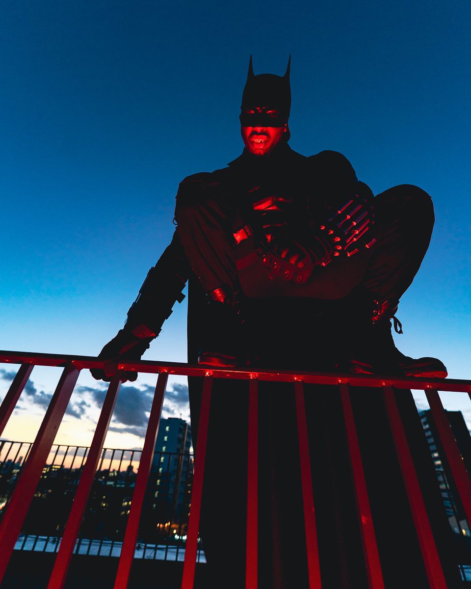 iAMmichaelajih's tweet photo. Two years of nights have turned me into a nocturnal animal 🦇

📸: @Gallagherphotos 
#TheBatman https://t.co/WUZ21JmN8z