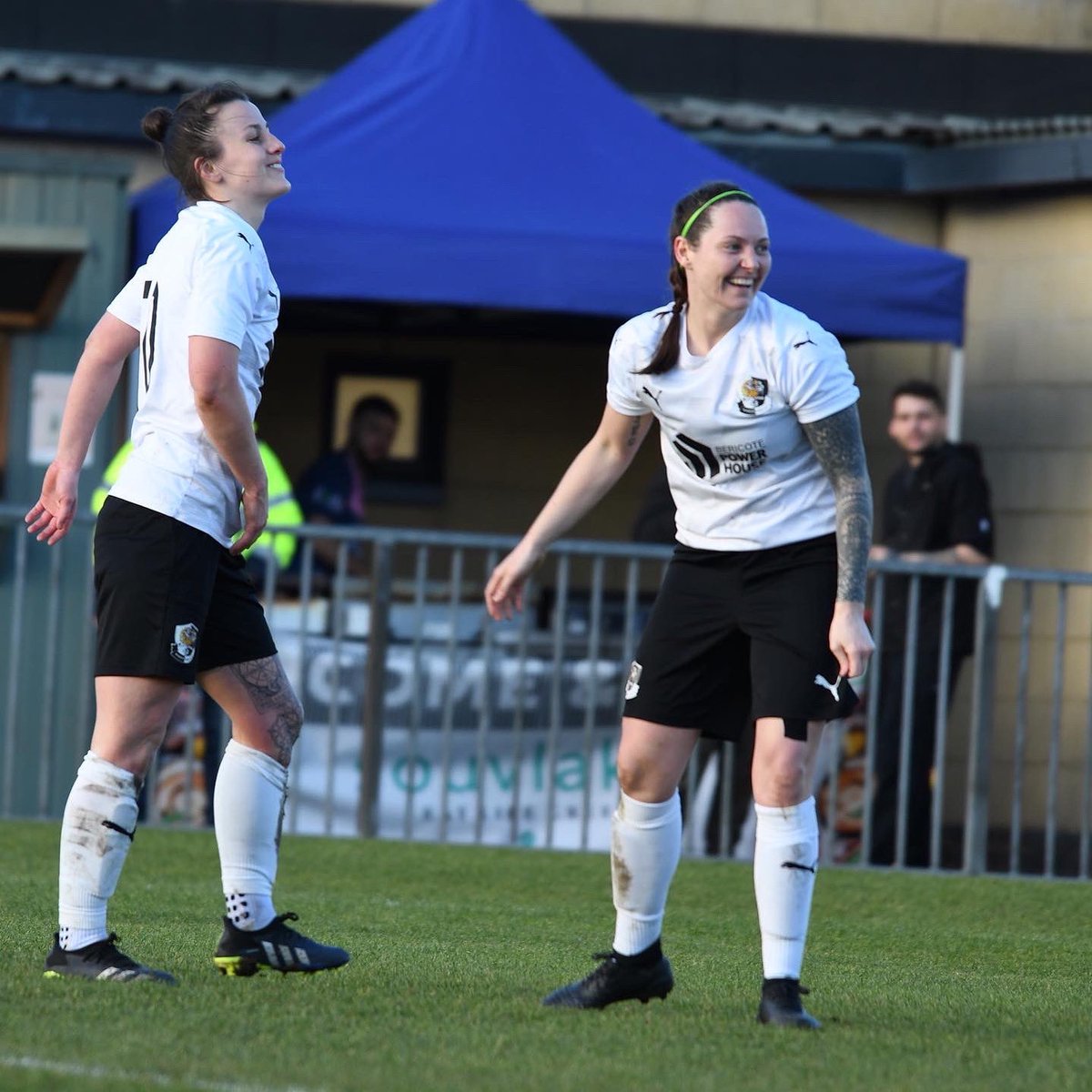 DartfordFCWomen's tweet photo. That game day feeling! 1st are at home
π @dhfc_w
π 3PM KO
π Bericote Powerhouse Princes Park 3G
π£ Come Support the DARTS Women!
π All donations will be greatly appreciated
Letβs get as much support as possible!
#dartfordfcwomen #dfcwomen #letsgetthisdartystarted https://t.co/zOlwoboh41