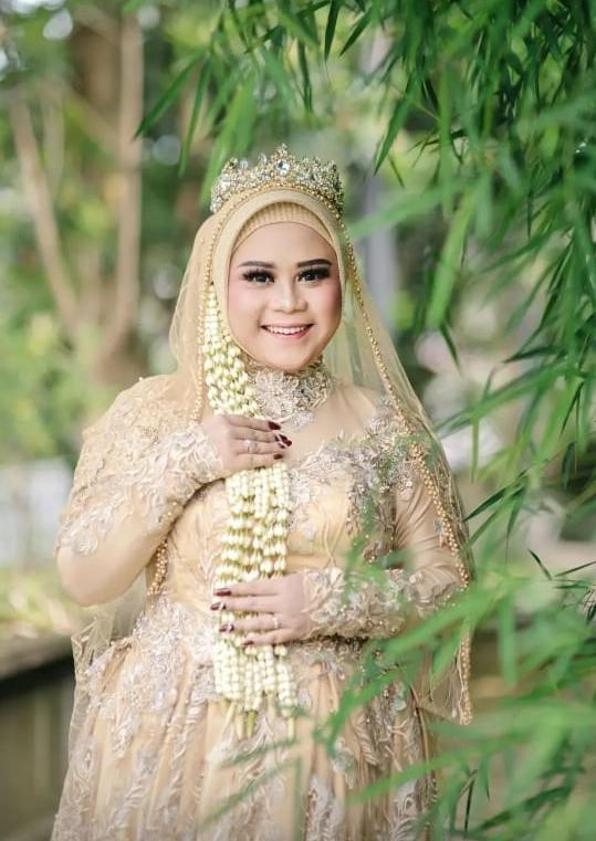 pujapro's tweet photo. Elmasita ❤️ Yudan Wedding 20/02/2022 at Muntilan
.
#makeupartistmagelang #periasmagelang #muamagelang #muamuntilan #makeupartistmuntilan #periasmuntilan #weddingplannermuntilan #pujamuamagelang #paketpernikahanmuntilan #weddingplannermagelang #paketpernikahanmagelang https://t.co/GhUsoQ1Cbc
