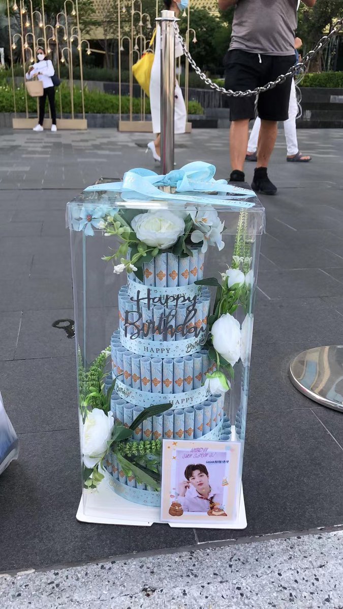 only34520's tweet photo. This is the fourth birthday that accompany you, although this year can't go on the scene, but the gift is still sent, this is the gift for me and
@ONLY_M34N gives you, I hope you will like it！
@m34nismind

#Happy24thPhiravichDay
#MeanPhiravich
#มีนหมูกระทะ https://t.co/Fb22nDH6Vm