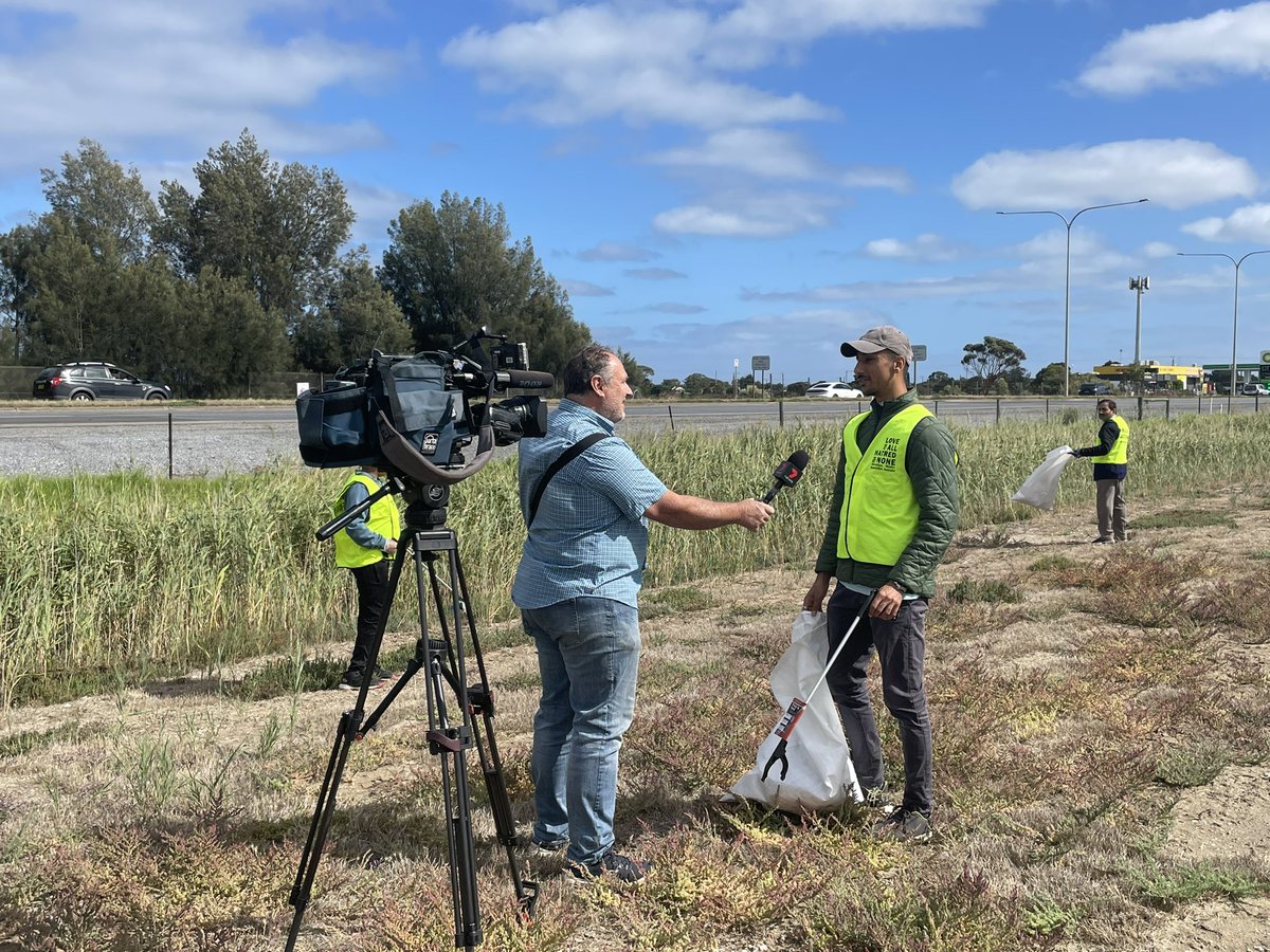 ahmadiyya_sa's tweet photo. Thanks to all our volunteers for taking part in Clean Up Australia Day @KeepSABeautiful #CleanUpAustraliaDay https://t.co/SfD1BWV7NQ