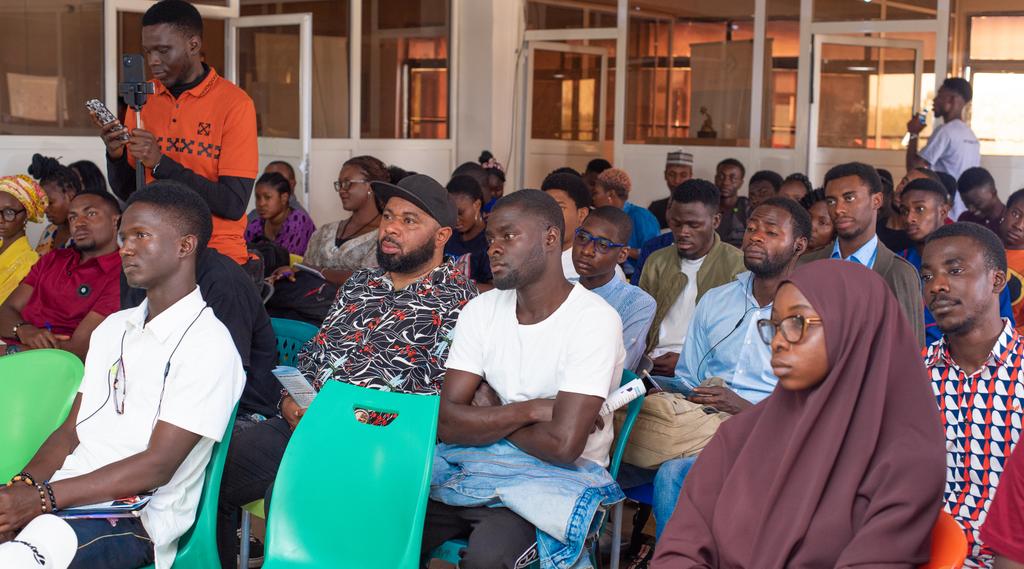 YateghteghSKY's tweet photo. SKYHUB NIGERIA with sponsorship from MaskEX we were able to pull the largest gathering of Crypto and Blockchain enthusiast, experts and beginners in Jos.
The Team, Speakers/Facilitators and participants💯.
Your Wallet Your Way.
#MaskEXCryptoTour #MaskEX https://t.co/h90pHnf0UF