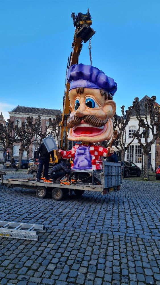 carnavalmarkt's tweet photo. Een mooie start van je nieuwe carnavalswagen of een leuk decoratiestuk? Deze carnavalspop is nu te koop!

https://t.co/KcucAPprgQ https://t.co/C22lW48XjH
