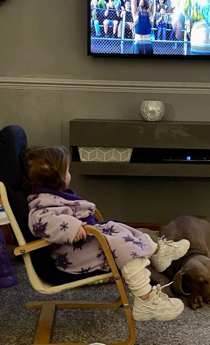 AdaleneDonald's tweet photo. 🥺having a sleepover at her grandparents- watching Cinderella with her stompers on https://t.co/mfADjUw1ty