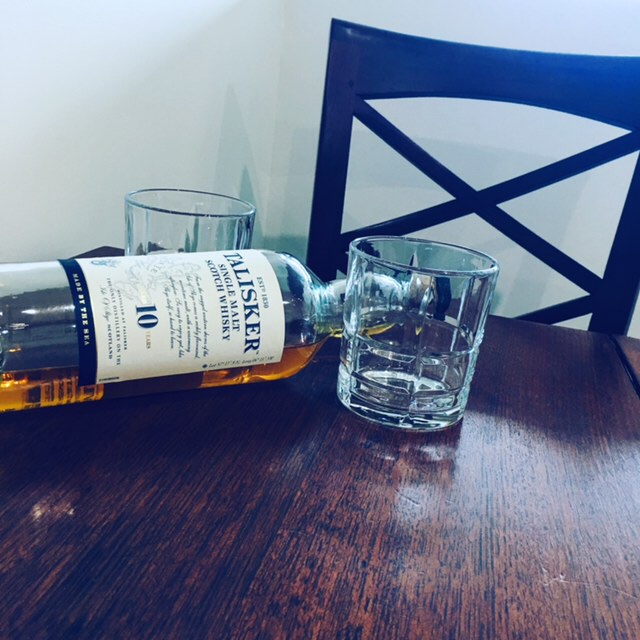 GraceAMondiale's tweet photo. When old friends come knocking. #Whisky  #tallisker #storm #sundayvibes  #uptonogood https://t.co/mJfz0W1AMd
