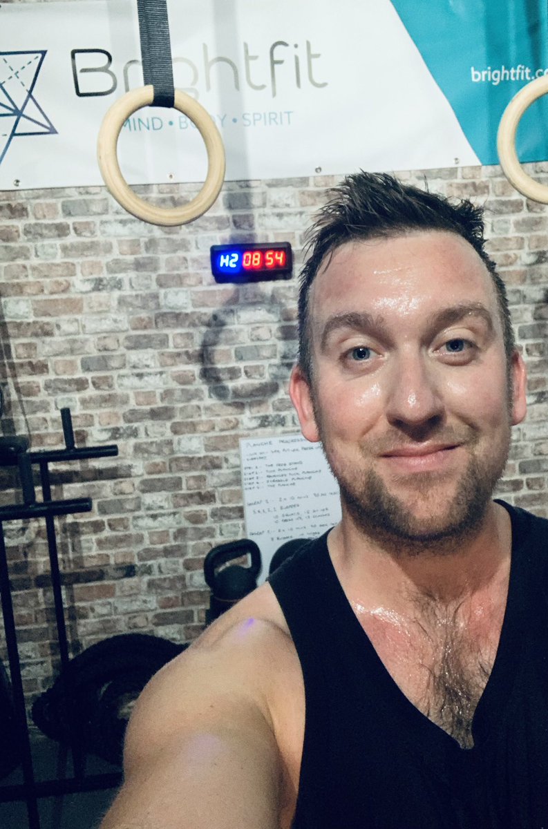 BrightfitUK's tweet photo. Row 13 ✅ total = 130km . 10km every 4 hours for 48 hours is complete. I like to take on challenges but that was on another level, it was utterly relentless &amp; monotonous while watching a clock that never seemed to go down. The physical &amp; mental demands were unreal &amp; the endurance https://t.co/7r1xxYs72N