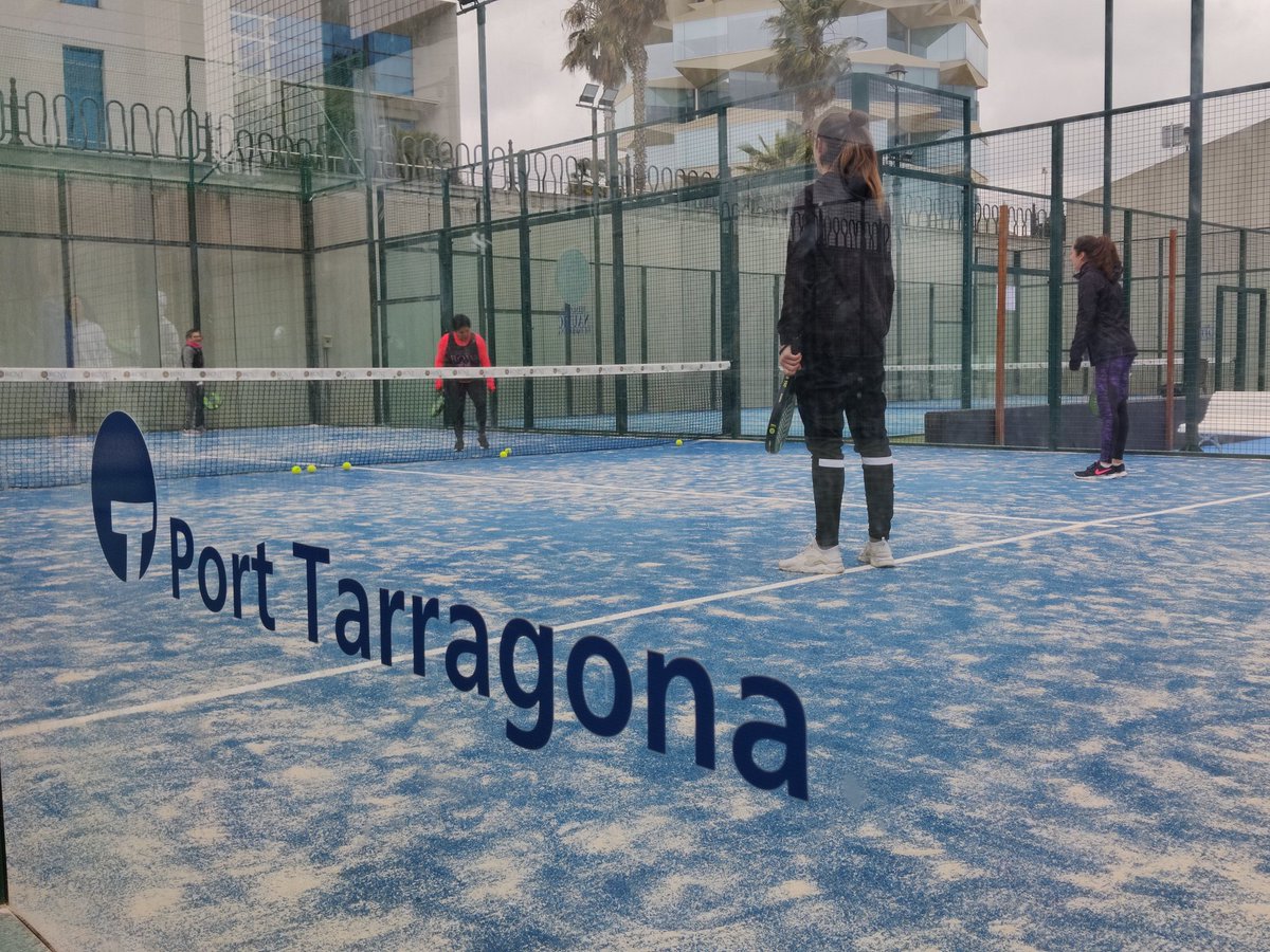 RCNTarragona's tweet photo. ♀️🚣♀️ Estem celebrant el dia de la dona al club!
Moltes gràcies a totes les assistents per compartir el vostre dia amb nosaltres!
#diadeladona #eaporttarragona #vela #padel #llagut #padel #dirigides https://t.co/mZ3zttO82w