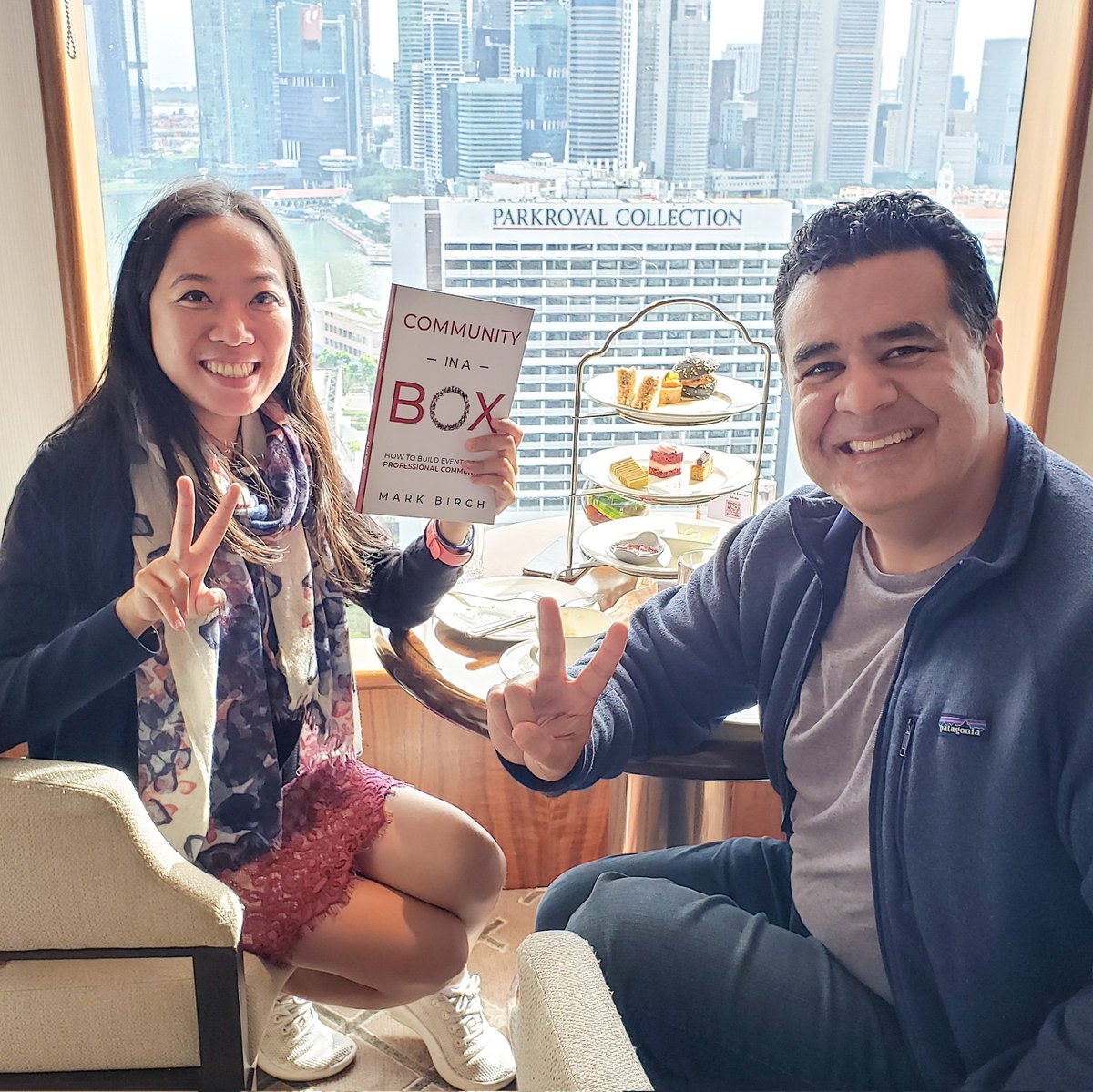 marksbirch's tweet photo. So I went on a mini book tour in #Singapore 😂 Got talking about all things #community and #startups. 

Really appreciate all the positive reception for the book. I ran out of copies though, so I'll be taking a suitcase of books for my next trip 😁 https://t.co/Ap5EnW9NyA