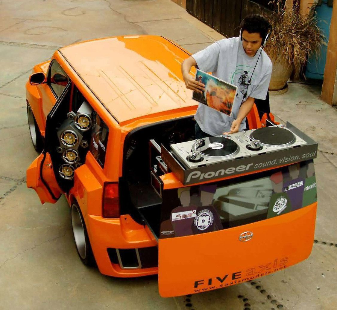 Lambo? no thanks!! 
this is car I need :) 
💚🧡📀🎵