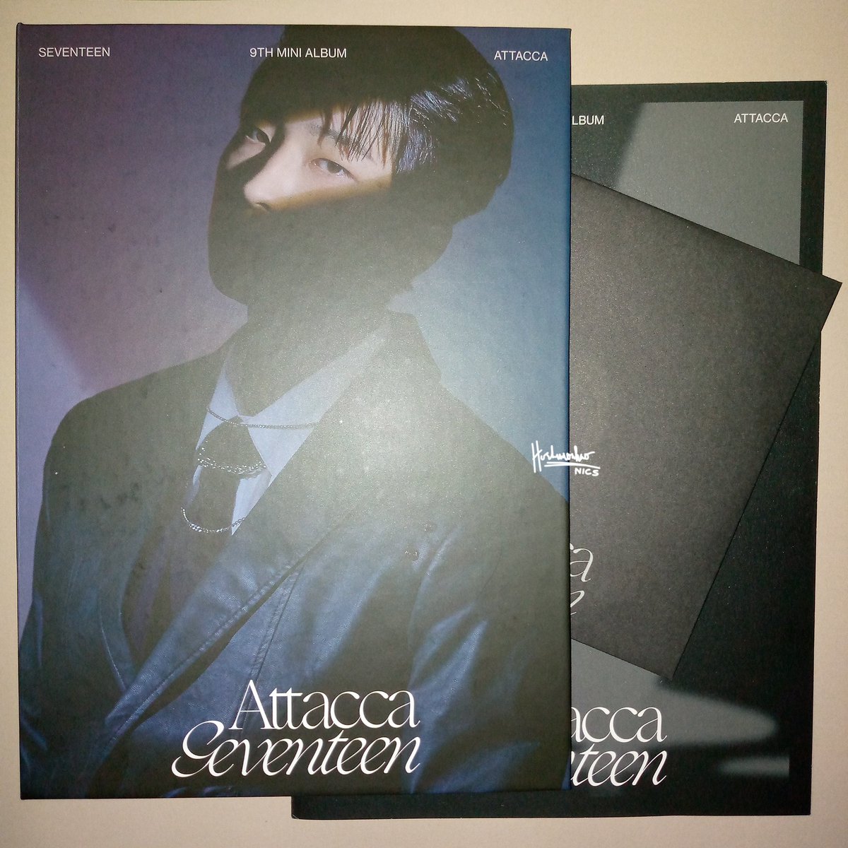 hoshiwonhao's tweet photo. wts lfb ph unsealed seventeen attacca carat ver

ʚ complete inclusions except rpcs and qr

– mingyu carver (₱350 + pf)
– wonu carver *20 booklet/concept pcs are in purple pcg hard sleeves (₱380 + pf)

all in mint condition

reply / dm

read pinned!!

🏷️ svt minwon wonwoo onhand https://t.co/8FUNSHsZRw