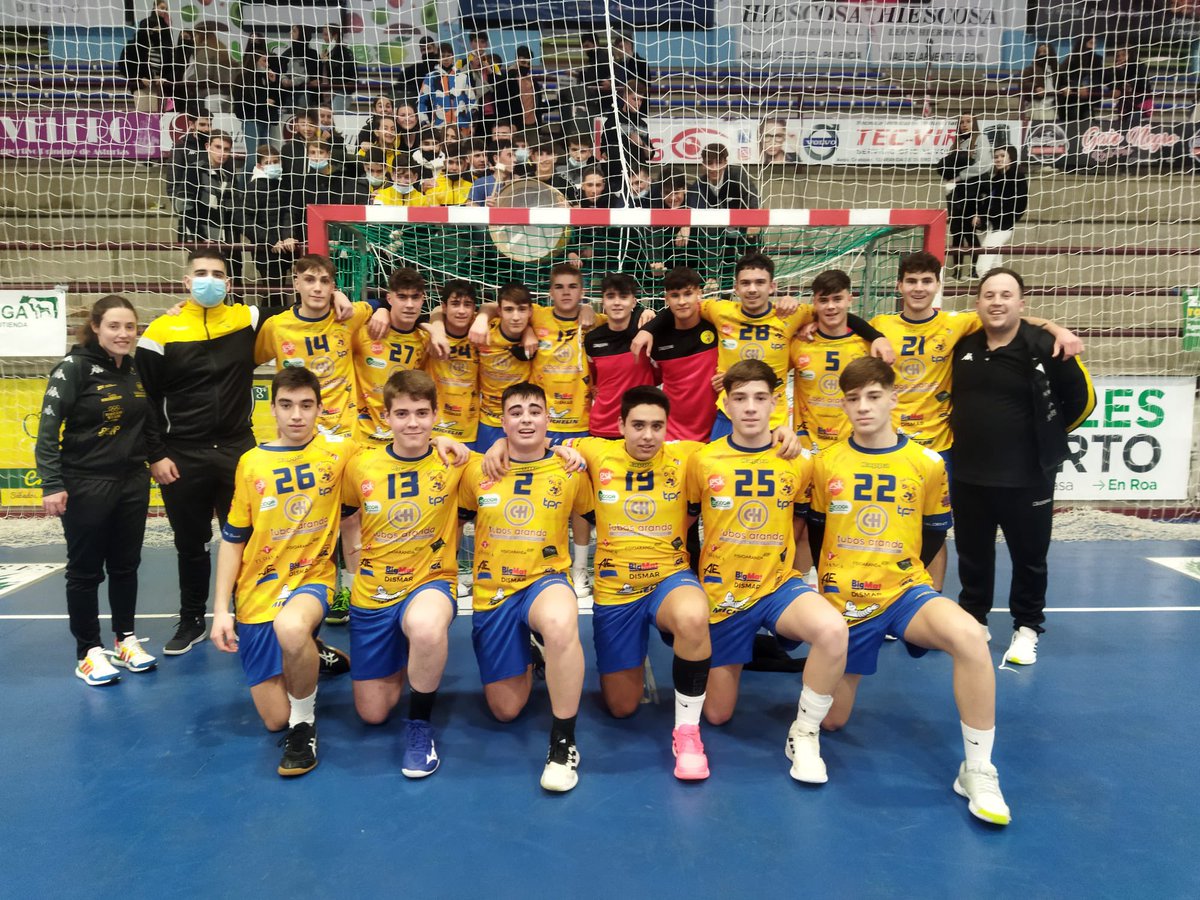 BALONMANO BASE | Ayer disfrutamos a lo grande con nuestros equipos.

Victoria trascendental del Instalaciones Montouto juvenil para depender de sí mismo en la última jornada 🐥🐥🐥