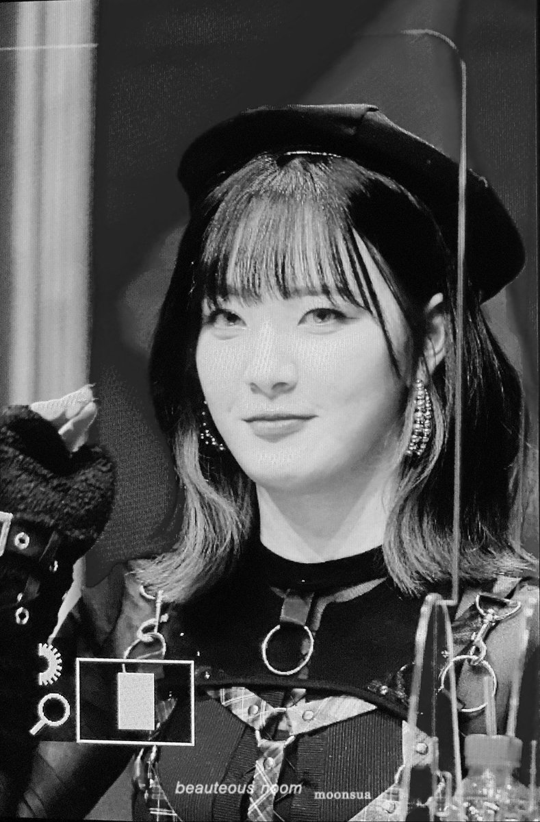 beauteous_sua99's tweet photo. 220306 🌝

뚜아야 😭 

#문수아 #ムンスア #MOONSUA 
#빌리 #ビリー #Billlie #Bi11lie https://t.co/Cv4pl3nOPT