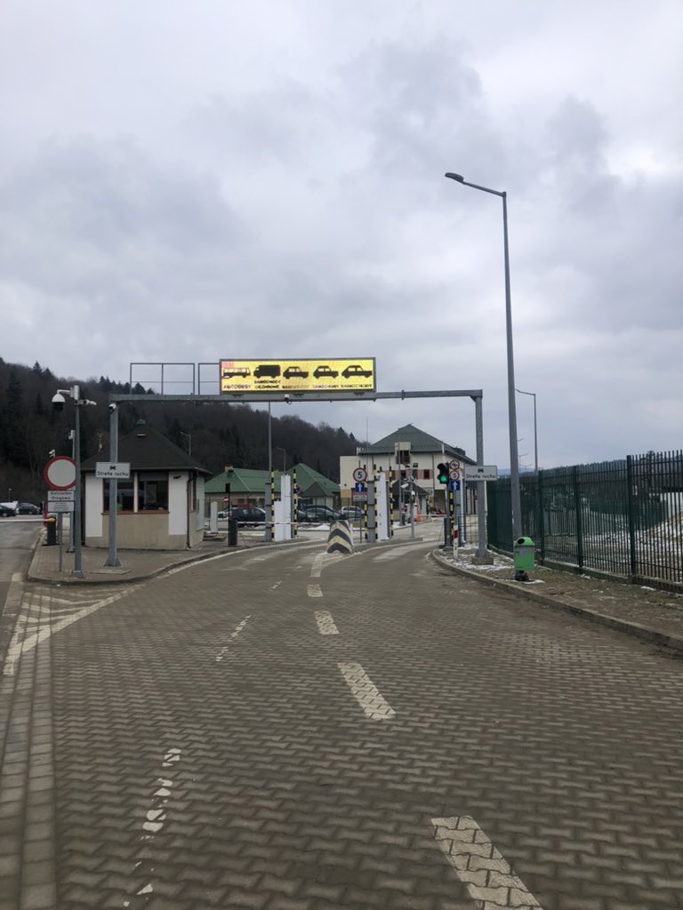 jaseman38's tweet image. Waiting at the border with Tommy for Svetlana &amp;amp; son. This is the most southern border crossing in Poland. @WCKitchen doing incredible work feeding people