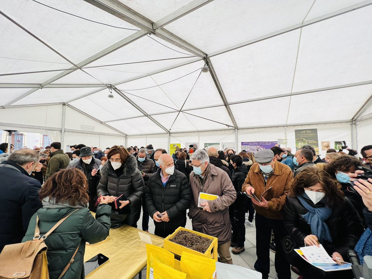 Hoy nos encontramos en Baltanás, en la 2 FERIA DE LA TRUFA DE PALENCIA.

¡No te lo pierdas! 😌😌