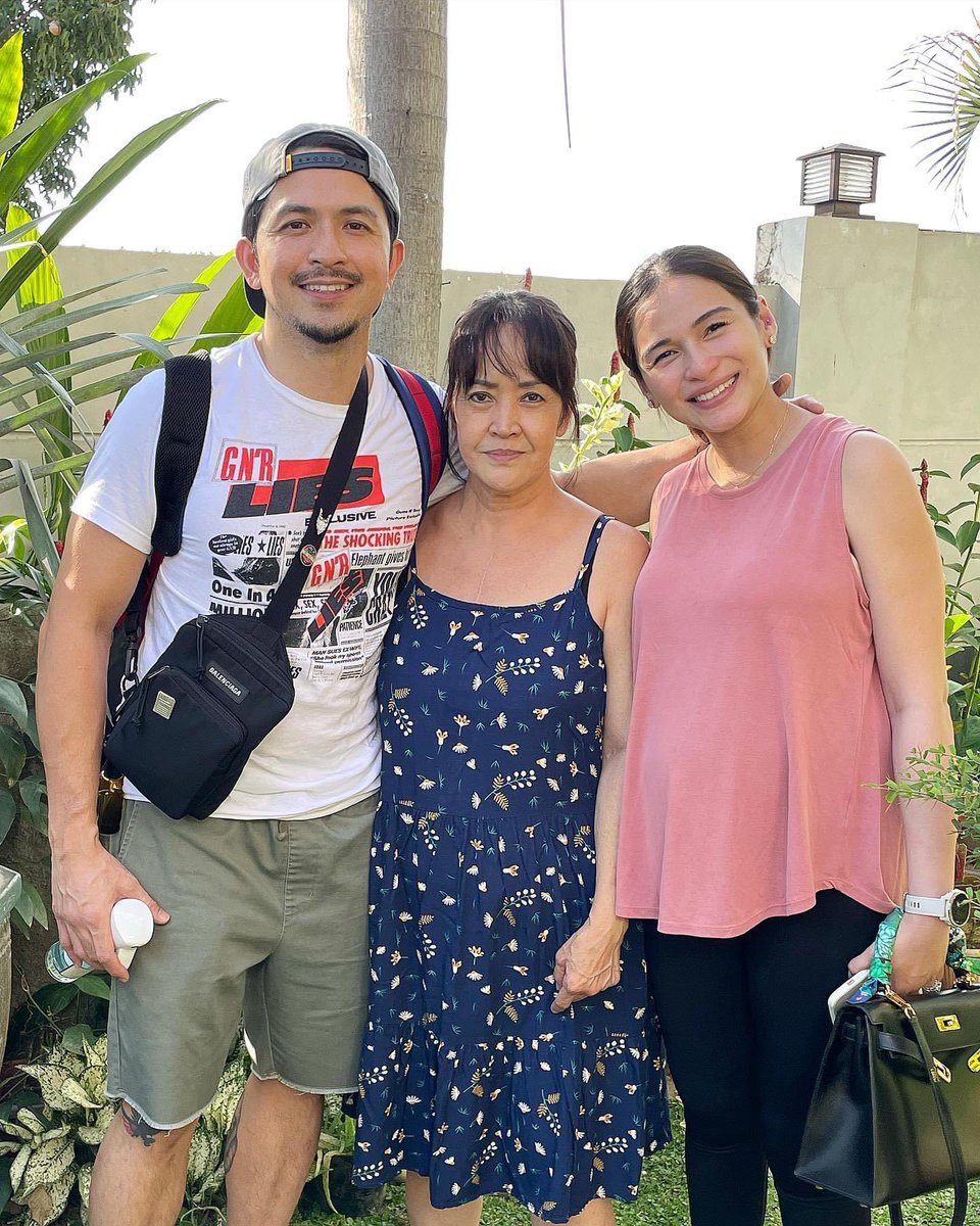 AllAboutJnnylyn's tweet photo. Our dearest DenJen visited Den's family yesterday 💚💚💚

Ctto: Sir Abelardo Leslie Ho
#jennylynmercado #denjen https://t.co/BU7lggC5sB