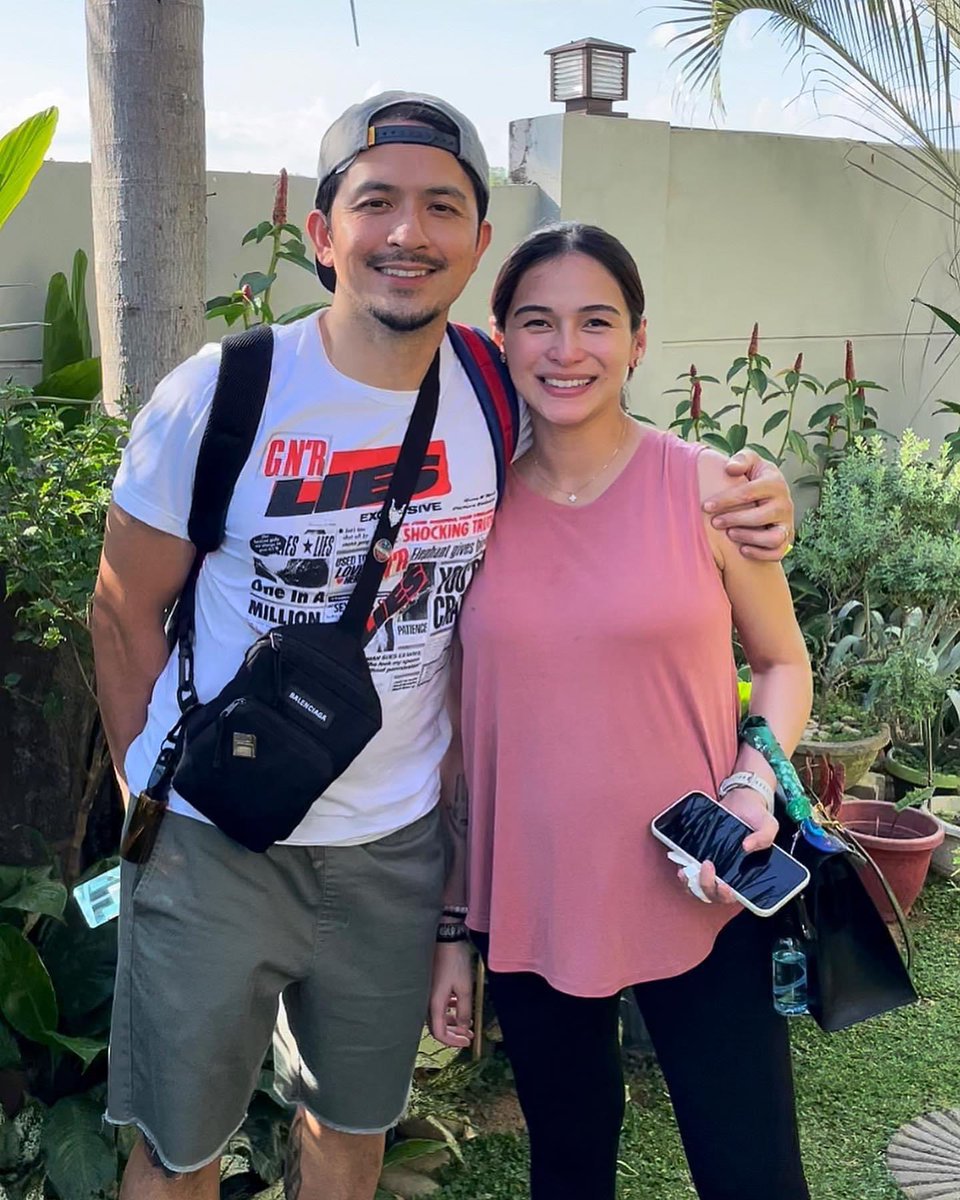 AllAboutJnnylyn's tweet photo. Our dearest DenJen visited Den's family yesterday 💚💚💚

Ctto: Sir Abelardo Leslie Ho
#jennylynmercado #denjen https://t.co/BU7lggC5sB