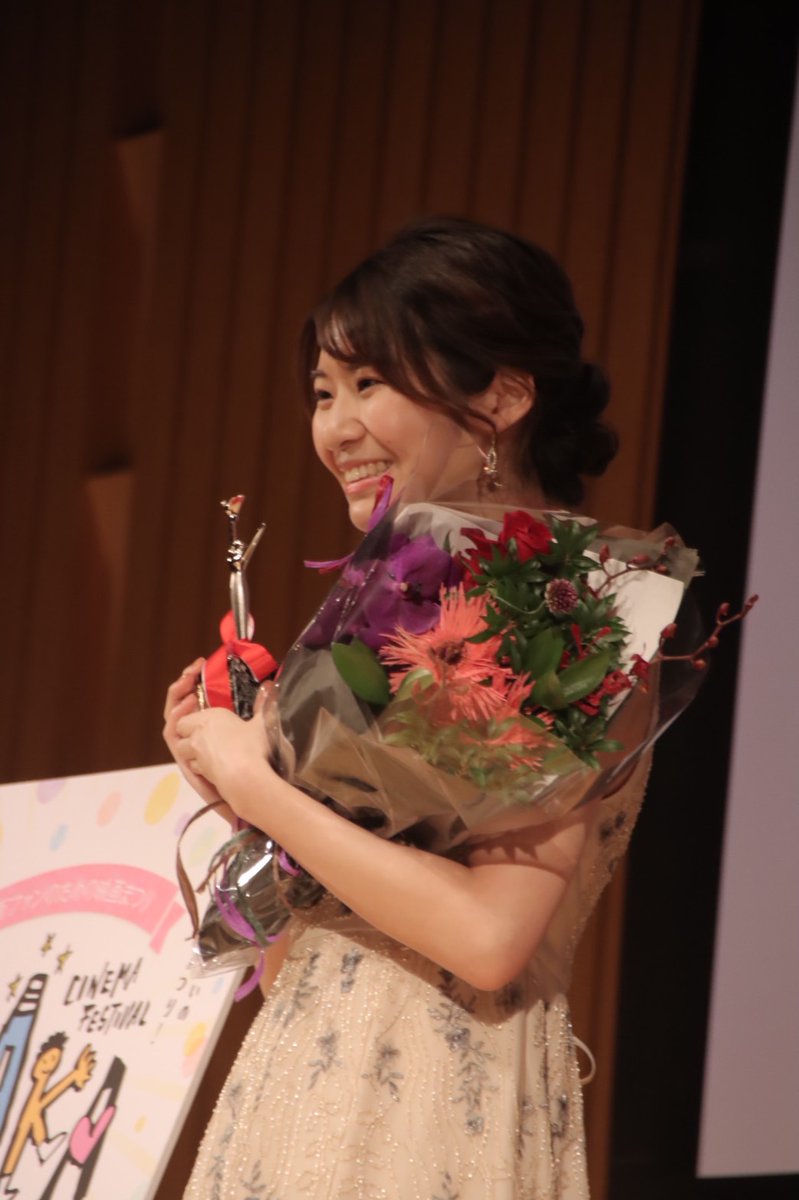 mappadaka_film's tweet photo. ✨✨✨✨✨✨✨✨

🏆津田晴香さん🏆

おおさかシネマフェスティバル
新人女優賞受賞おめでとう！

✨✨✨✨✨✨✨✨

写真は本日の授賞式の模様です！🔥🔥
（会場にいた安楽涼監督・片山享監督が写真撮影してくれました！🌱�� https://t.co/hEPU6uIqsf