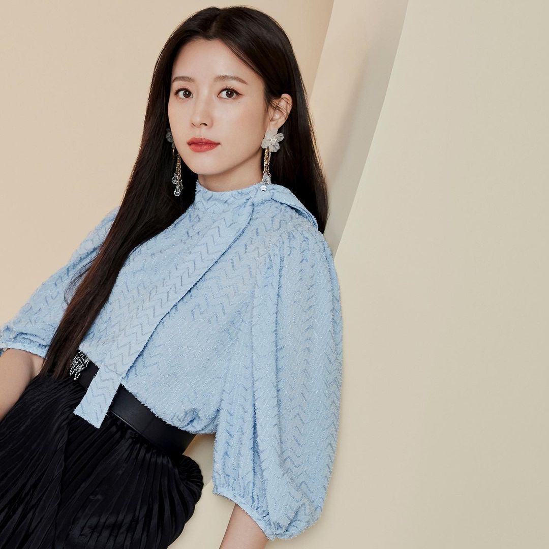 hyojoosz's tweet photo. 한효주 2022 봄맞이 캠페인💙✨
#HanHyoJoo #한효주 #MOJOSPHINE https://t.co/E2IAbGAqwm