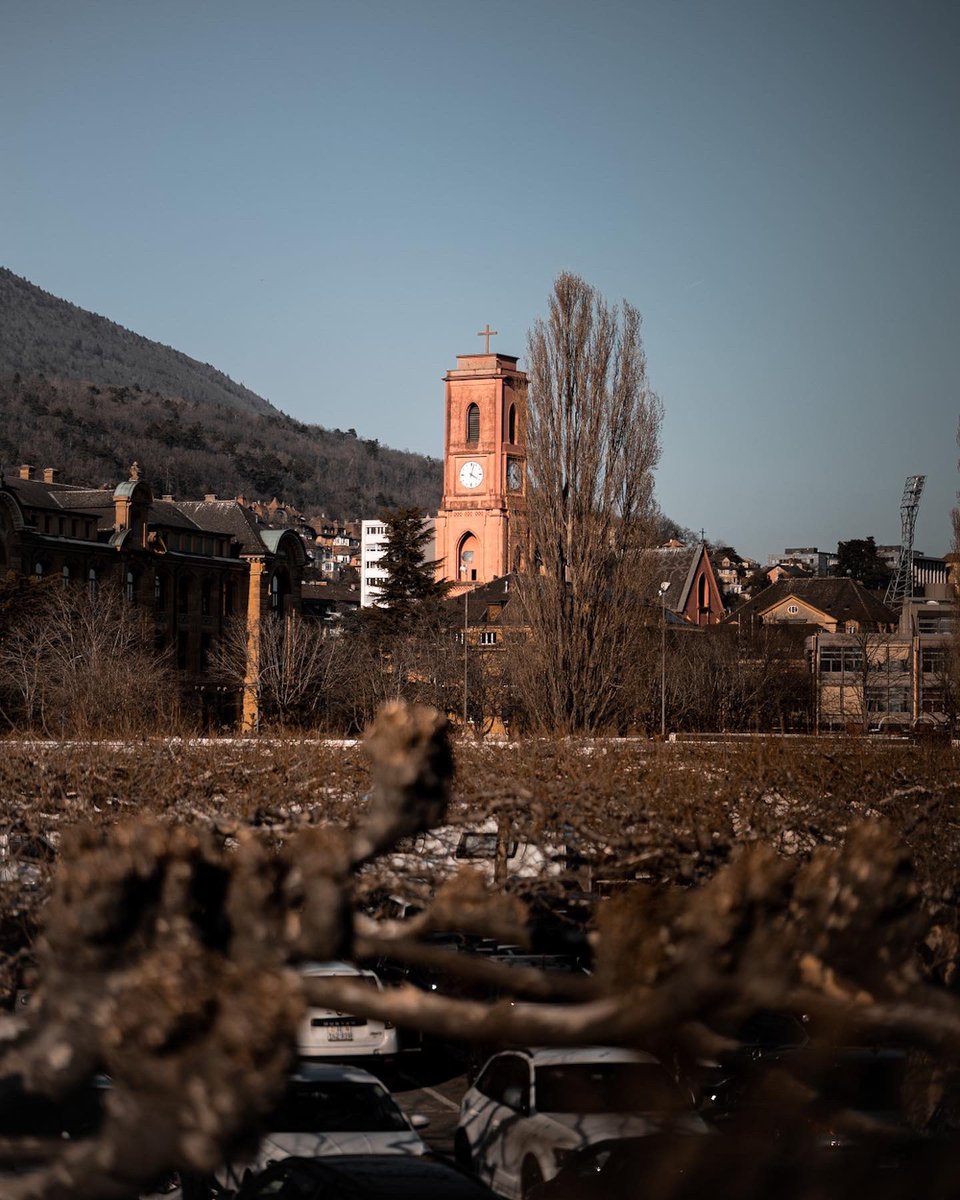 DPStudio_P's tweet photo. “Bᴀsɪʟɪqᴜᴇ Nᴏᴛʀᴇ-Dᴀᴍᴇ ᴅᴇ ʟ'Assᴏᴍᴘᴛɪᴏɴ ⛪️ Nᴇᴜᴄʜᴀ̂ᴛᴇʟ 📌
#opticalwander #streetshotsinternational #canoneosm50 #canonswitzerland #69_tones #shotonm50 #swiss_photographies #swissviews #switzerland_explore_ #neuchatelville #igersneuchatel #egliserougeneuchatel https://t.co/cVe6W1fcuZ