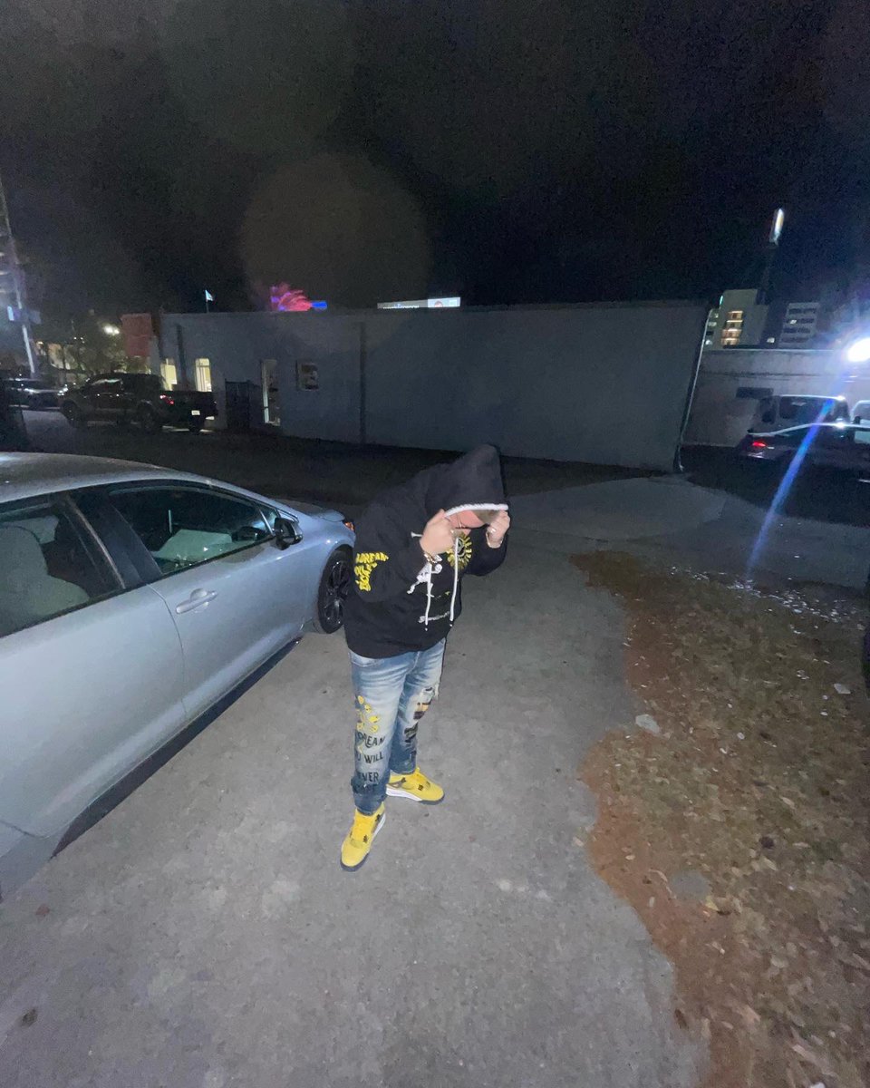bybie6's tweet photo. 27 😎🖕 https://t.co/CZ0oUEMLIj