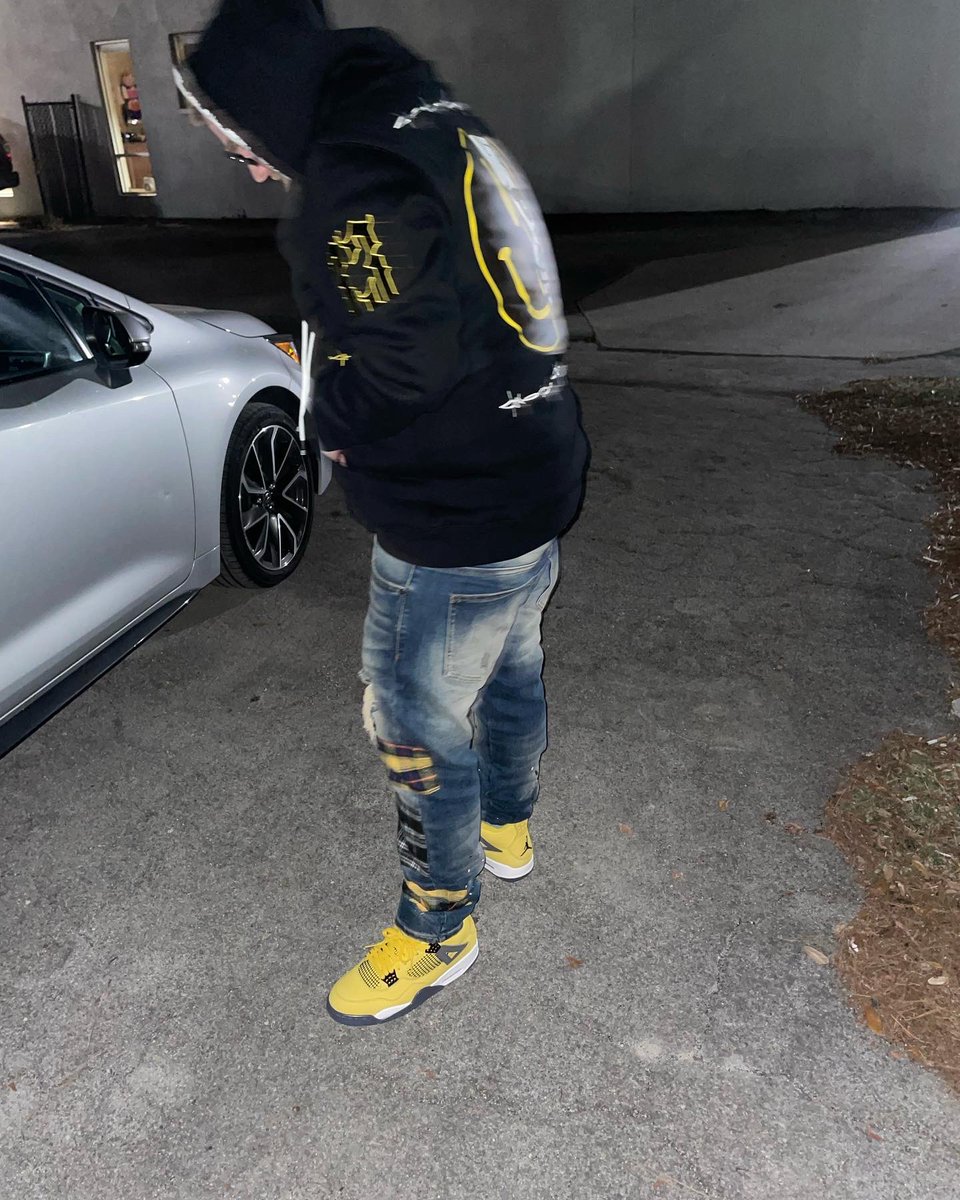 bybie6's tweet photo. 27 😎🖕 https://t.co/CZ0oUEMLIj