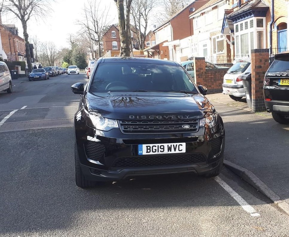 Kyle de-Vaney tweet media