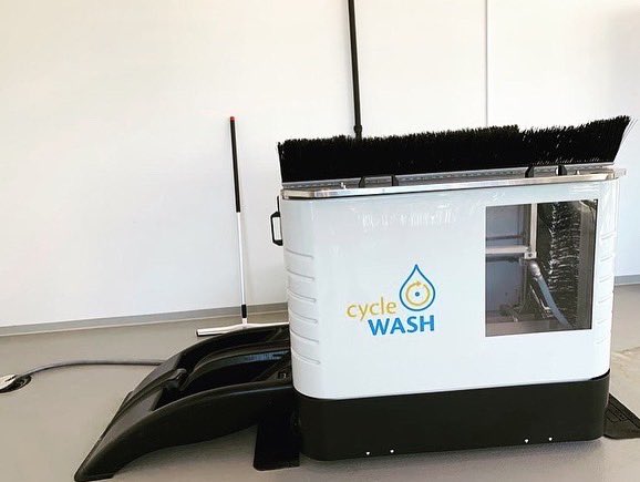 cyclewash's tweet photo. #FutureMobility #UrbanBikes #mtblove #ridemoremtb  #downhill #freeridemtb #bikestable #roadcycling #roadbike #mountainbike #mtb #cyclewash #bike #cycling #cyclocross #bikelife #cx #cycling #carwash #waschstraße #madeingermany #autowäsche #excla.Motion #nayax #norway #sweden https://t.co/PtNfLI3gea