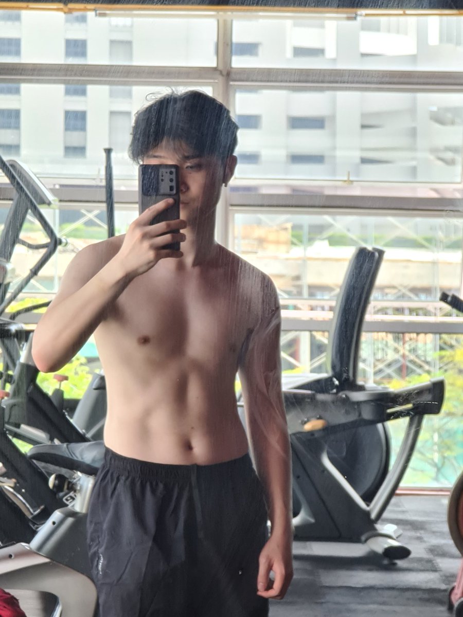 ryanloh_2000's tweet photo. https://t.co/LmvX2KrjBM