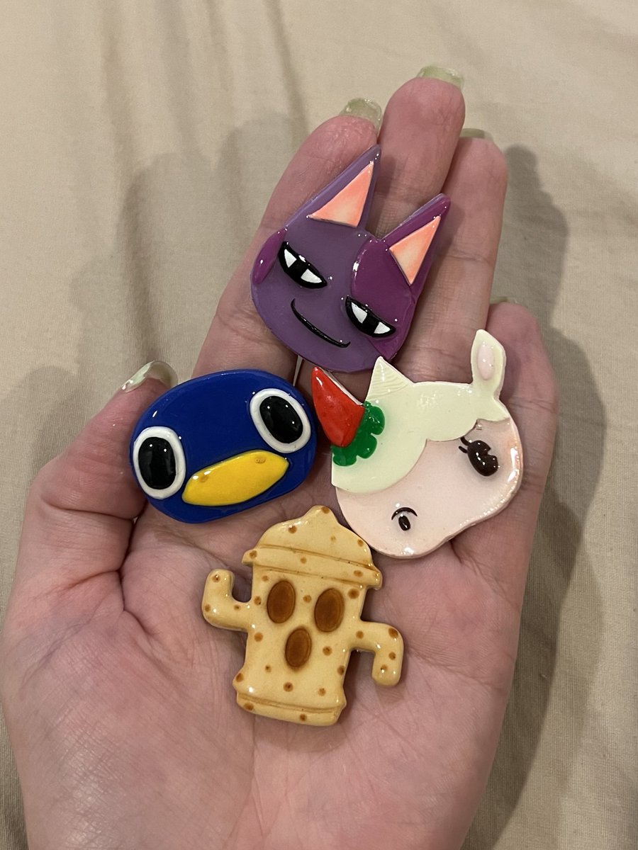 sneak peak for the night owls 😎

4/6 new animal crossing characters coming soon