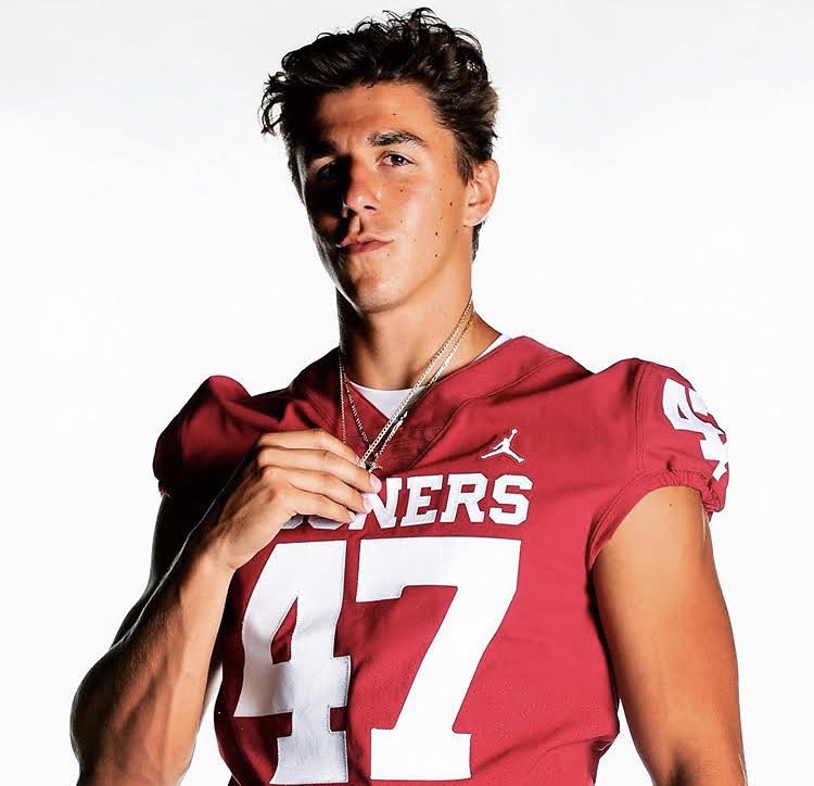 vive_veritas's tweet photo. Best of luck for @NDCLLions ‘18 @GabeBrkic who will be kicking this morning in Indianapolis at the @NFL Combine. 

#MenOfLatin🏛
#BoomerSooner 
#NFLCombine https://t.co/eoo1jJuAUg